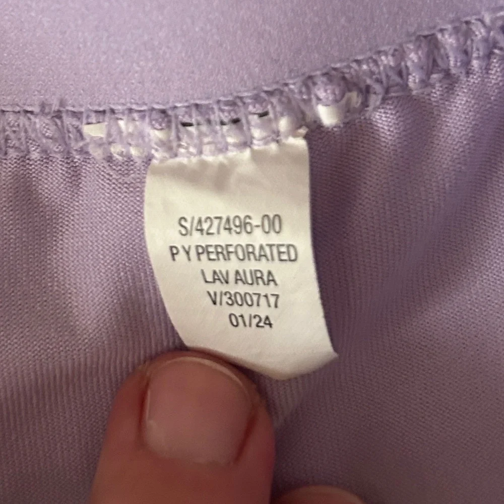 EUC Old Navy girls size 14/16 Lavender skort. Perforated lightweight fabric. - Picture 4 of 9